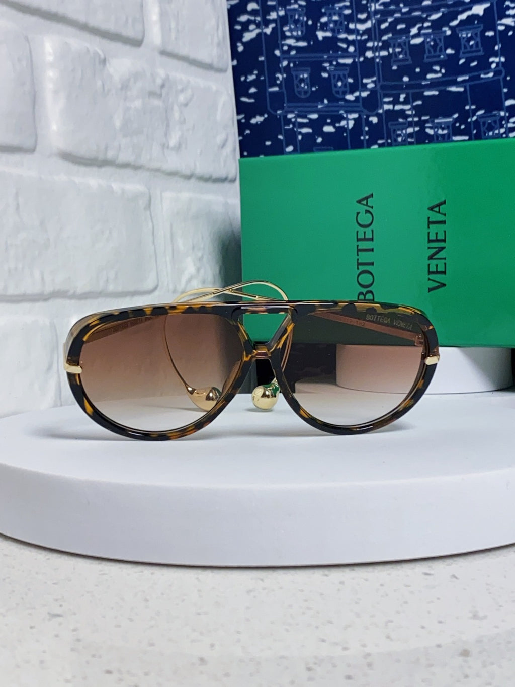 Bottega Veneta BV1273 Aviator Red Lens Sunglasses for Men & Women - 416433 - detail image 3