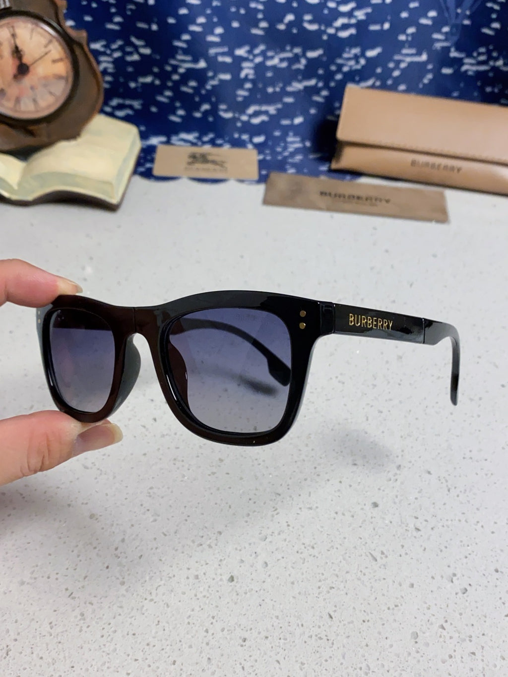 Burberry Folding Fashion Silver Lens Sunglasses for Men & Women - detail image 6