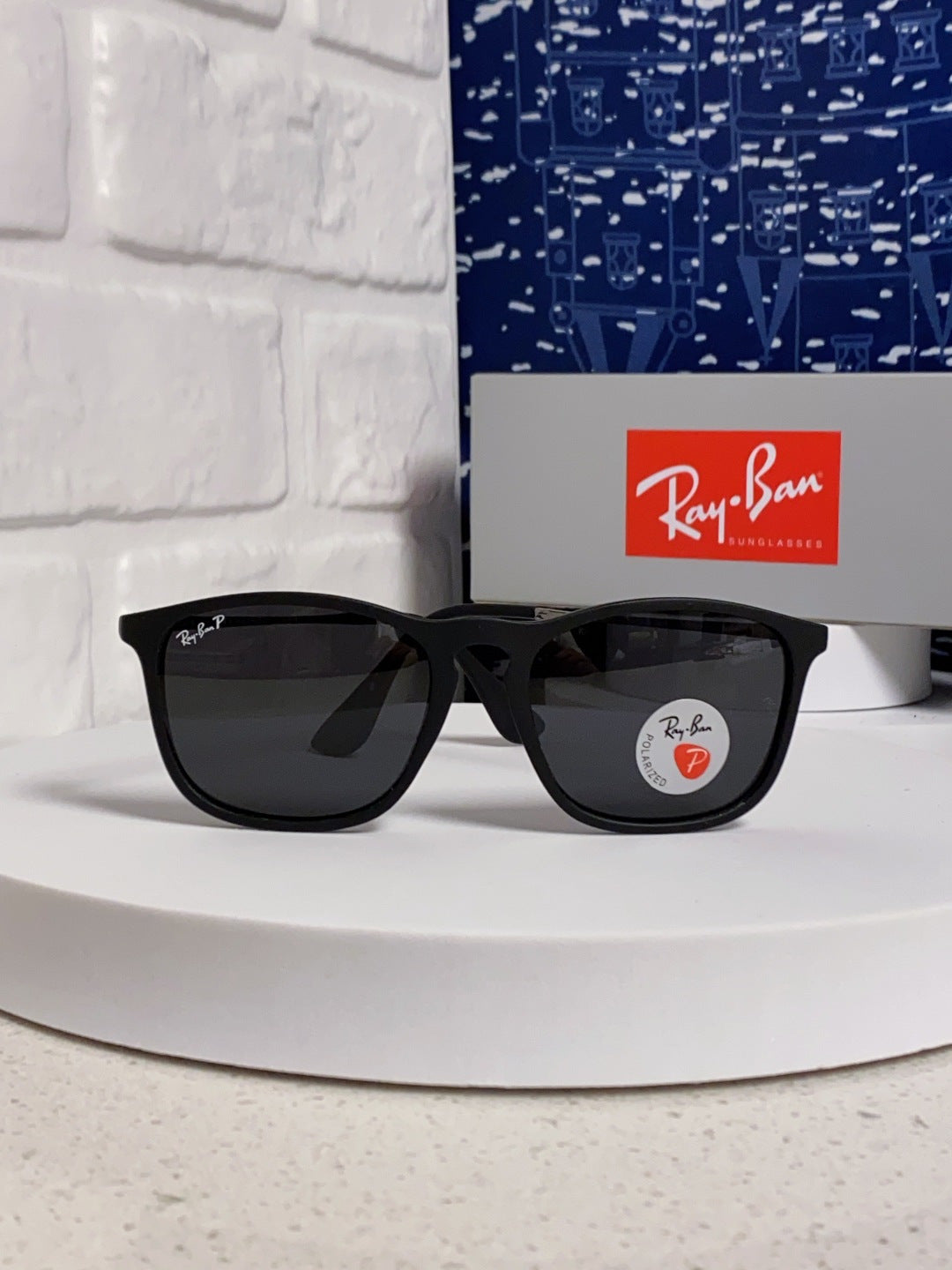 Ray-Ban RB4187 Polarized Fashion Black Lens Sunglasses for Men & Women - detail image 2