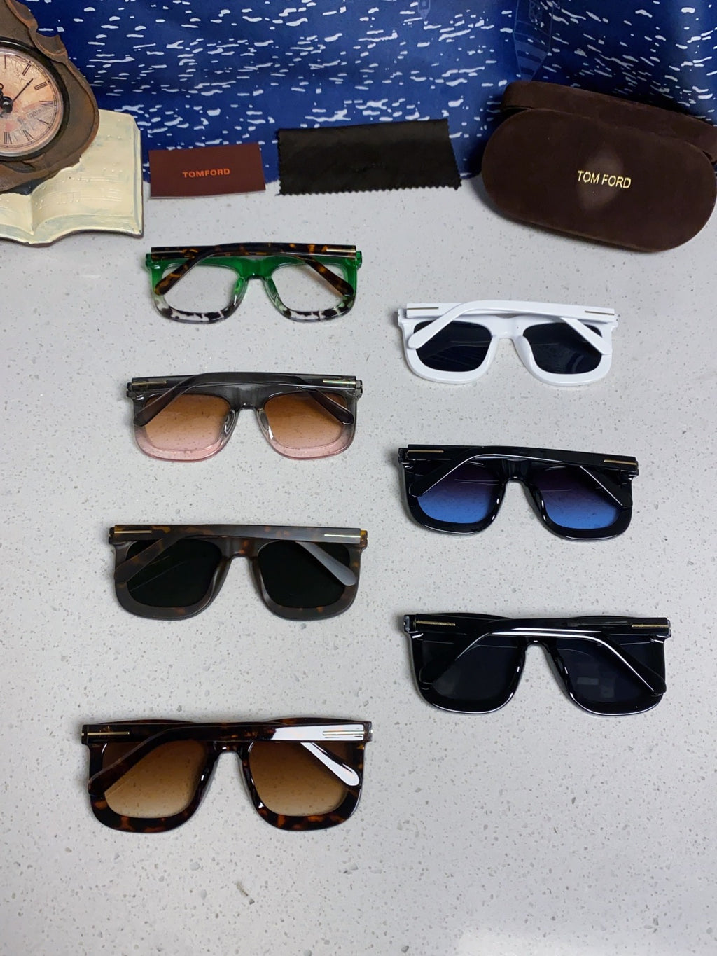 Tom Ford Oversized Gray Lens Sunglasses for Men & Women - detail image 10