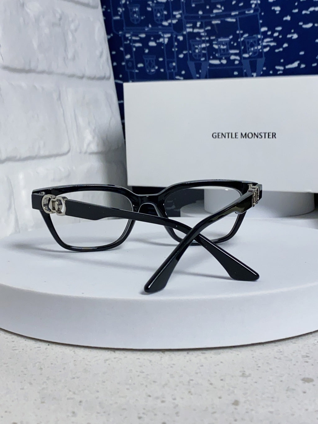 Gentle Monster XOXO Square Silver Lens Sunglasses for Men & Women - 416471 - detail image 3