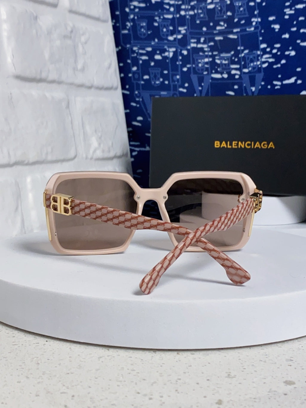 Balenciaga Square Red Lens Sunglasses for Men & Women - 416112 - detail image 3