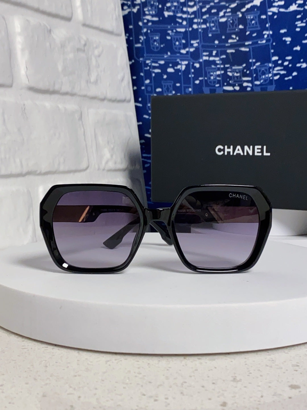 Chanel Polarized Square Gray Lens Sunglasses for Women - 158381 - detail image 2