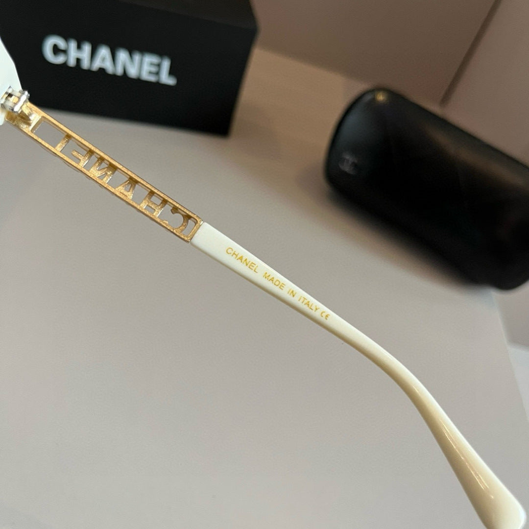 Chanel Oversized Silver Lens Sunglasses for Men & Women - 398518 - detail image 9