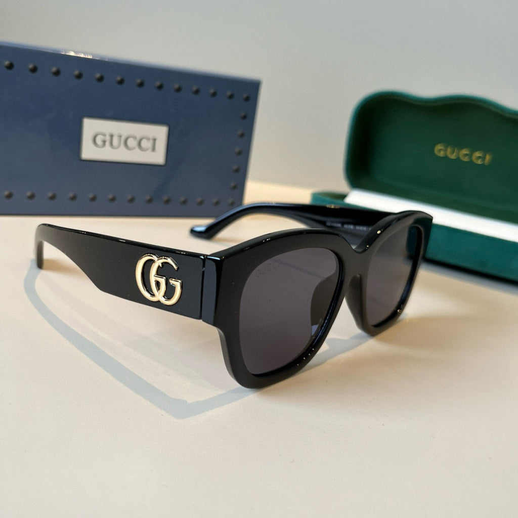 Gucci Oversized Black Lens Sunglasses for Men & Women - 398375