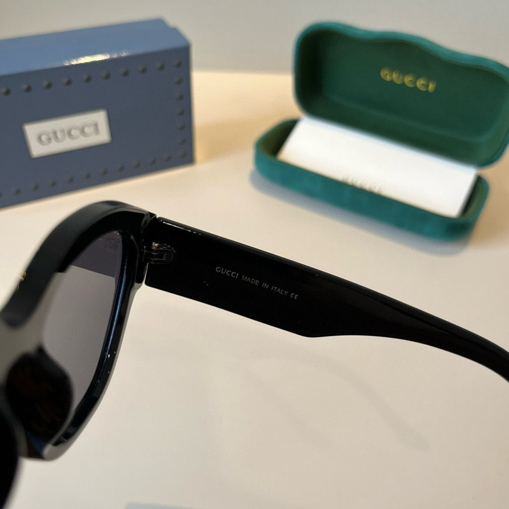 Gucci Oversized Black Lens Sunglasses for Men & Women - 398375 - detail image 10
