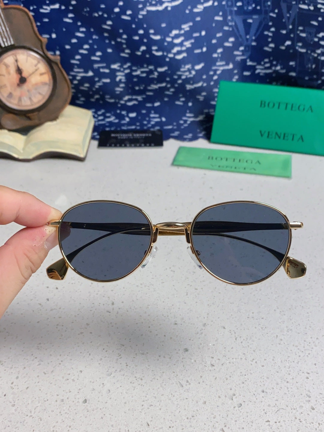 Bottega Veneta BV1396 Metal Oval Blue Lens Sunglasses for Men & Women - 358860 - detail image 4