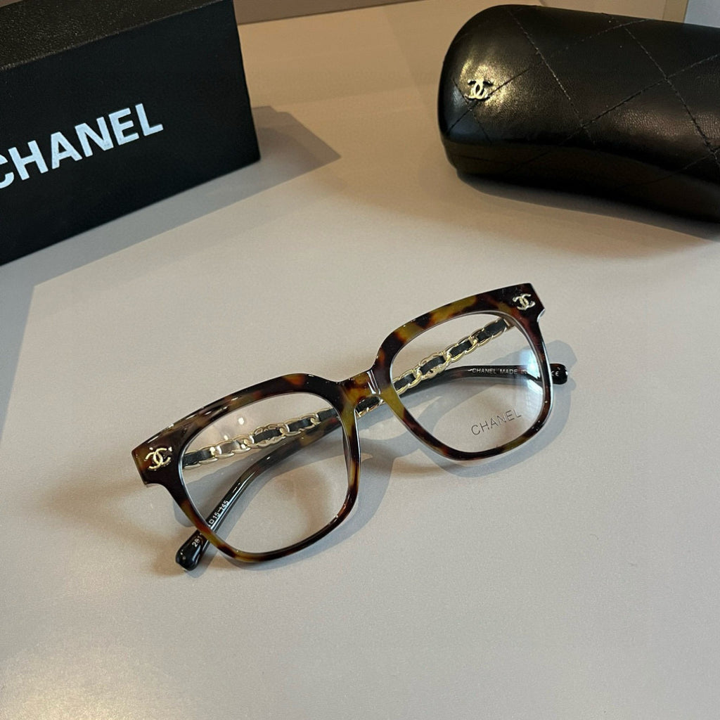 Chanel Oversized Silver Lens Sunglasses for Men & Women - 493544 - detail image 7