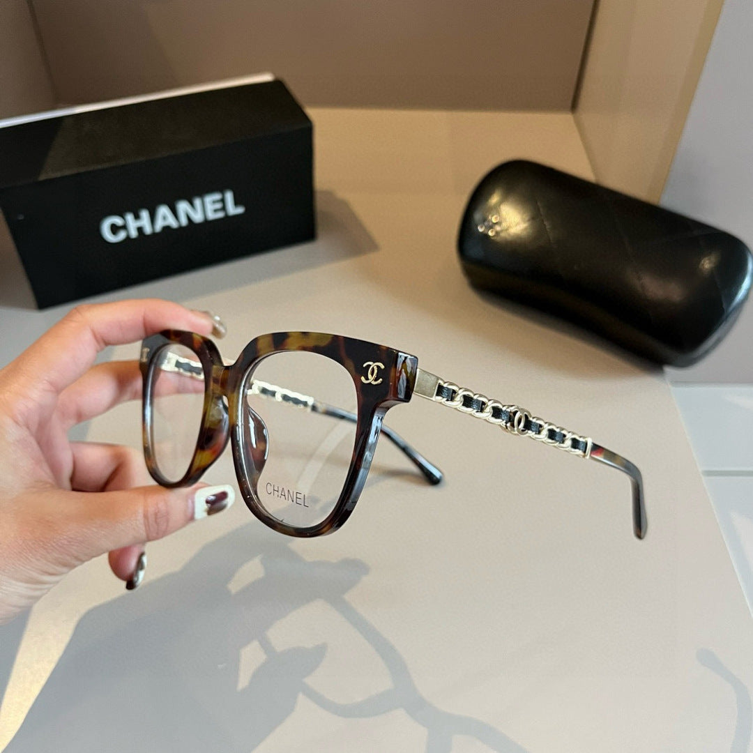 Chanel Oversized Silver Lens Sunglasses for Men & Women - 371719 - detail image 4