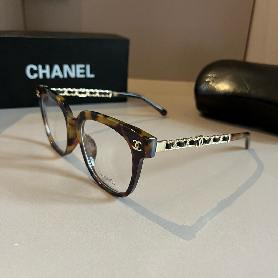 Chanel Oversized Silver Lens Sunglasses for Men & Women - 465143 - detail image 3