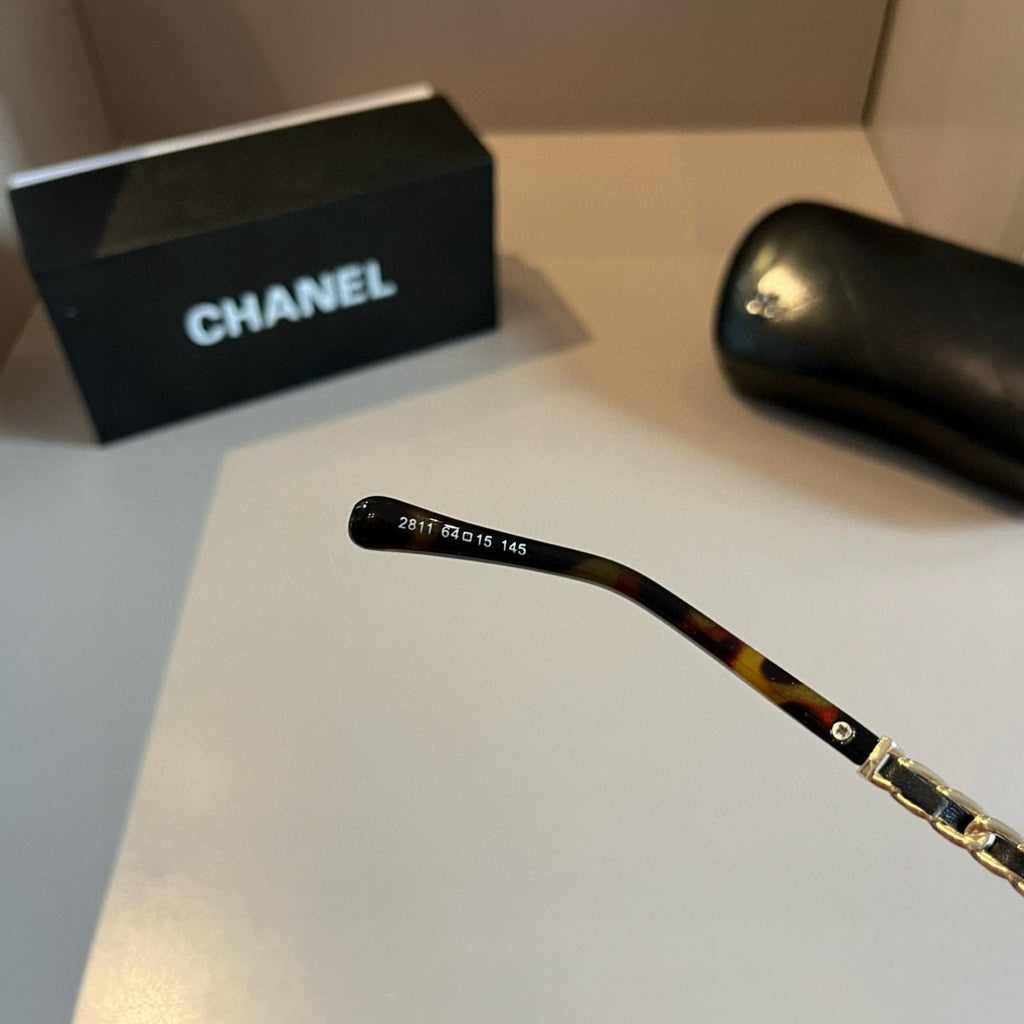 Chanel Oversized Silver Lens Sunglasses for Men & Women - 371719 - detail image 10