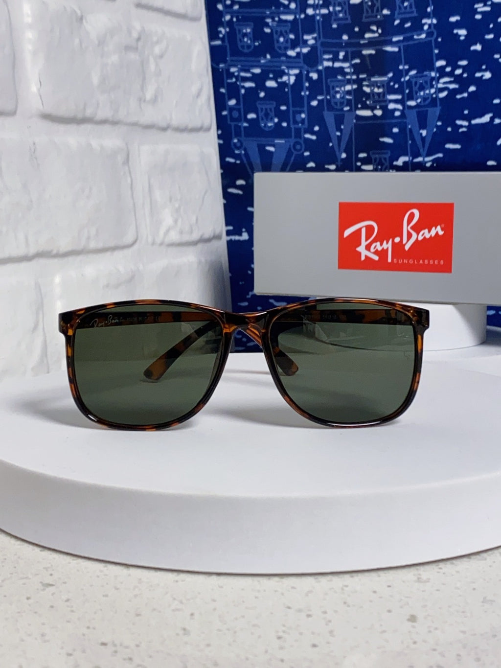 Ray-Ban RB1141 Oversized Black Lens Sunglasses for Men & Women - 399489 - detail image 2