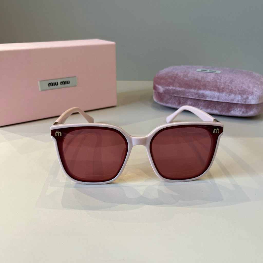 Miu Miu Fashion Red Lens Sunglasses for Men & Women - 487584 - detail image 2