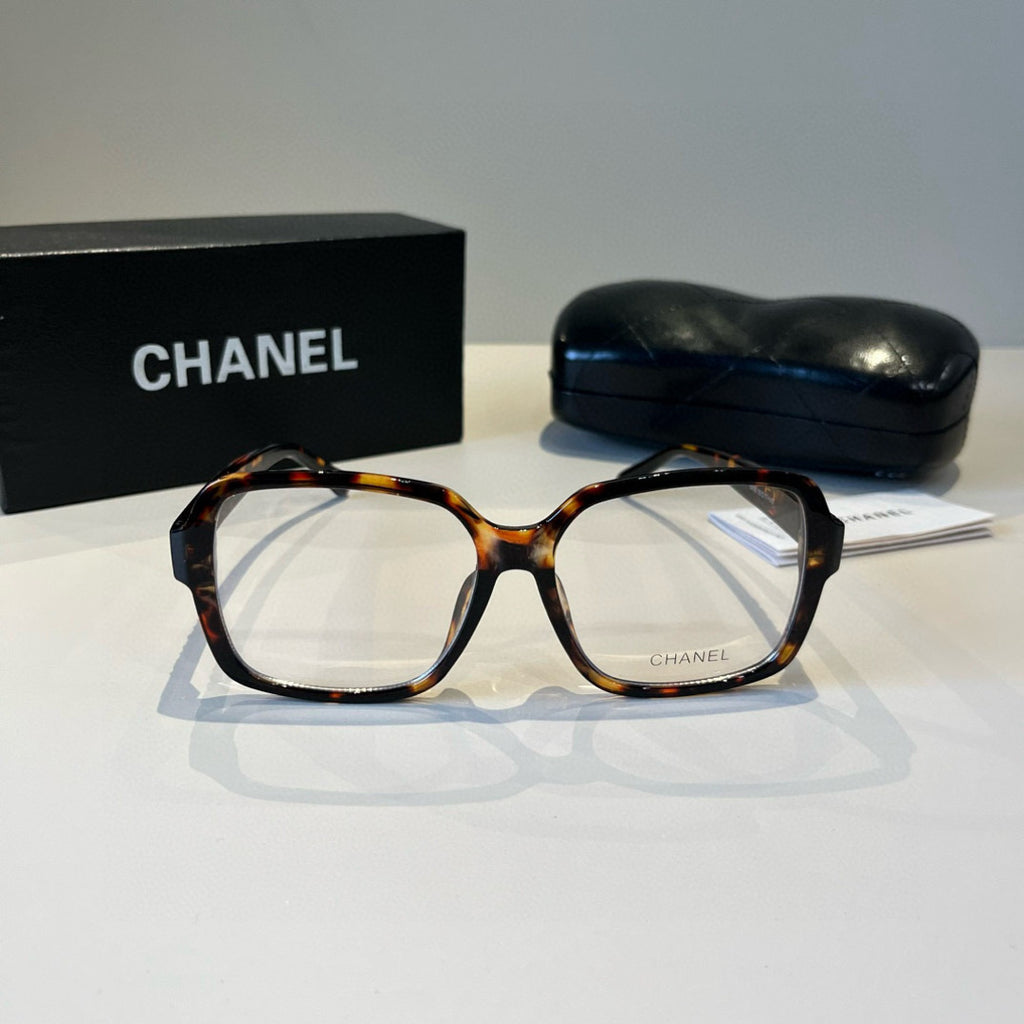 Chanel Oversized Silver Lens Sunglasses for Men & Women - 415204 - detail image 2