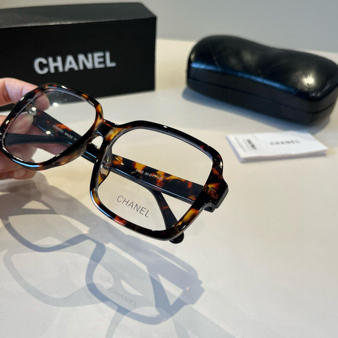Chanel Oversized Silver Lens Sunglasses for Men & Women - 415204 - detail image 7