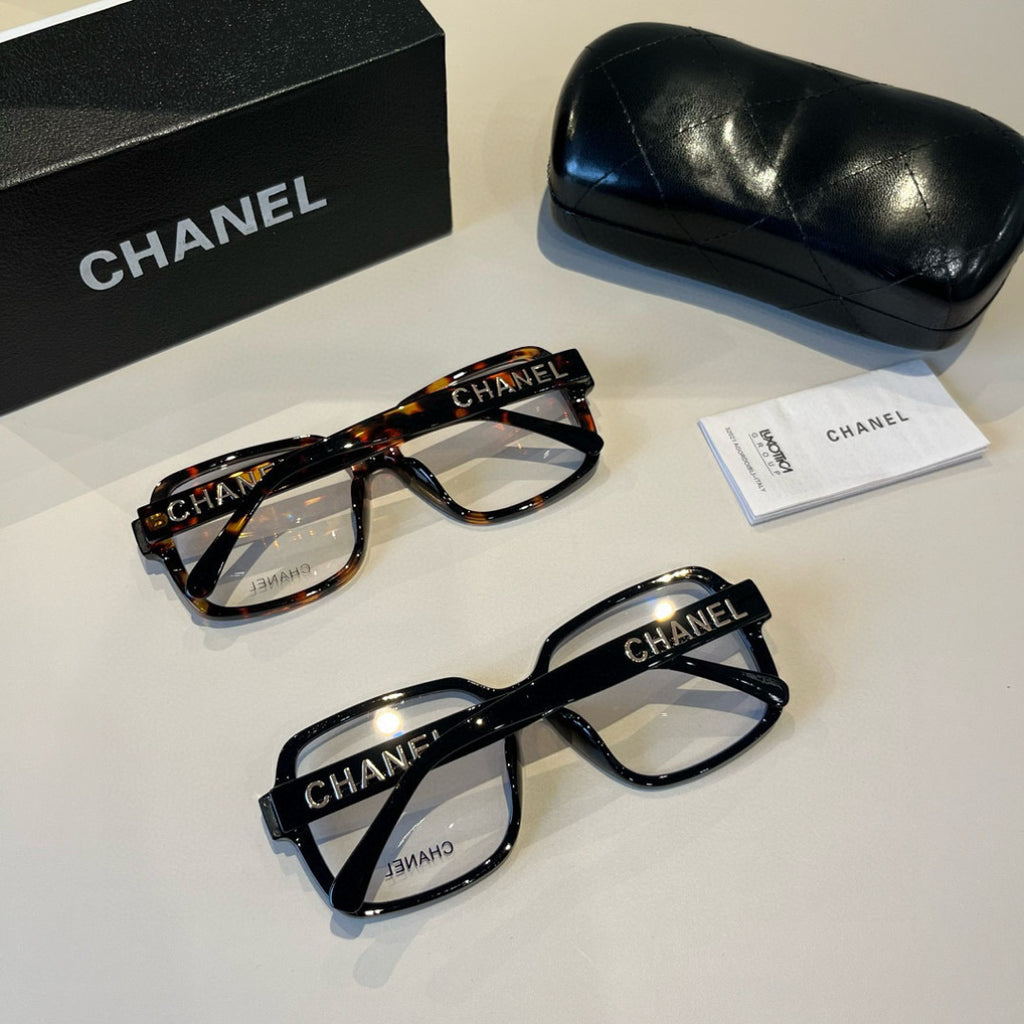 Chanel Oversized Silver Lens Sunglasses for Men & Women - 415204 - detail image 12
