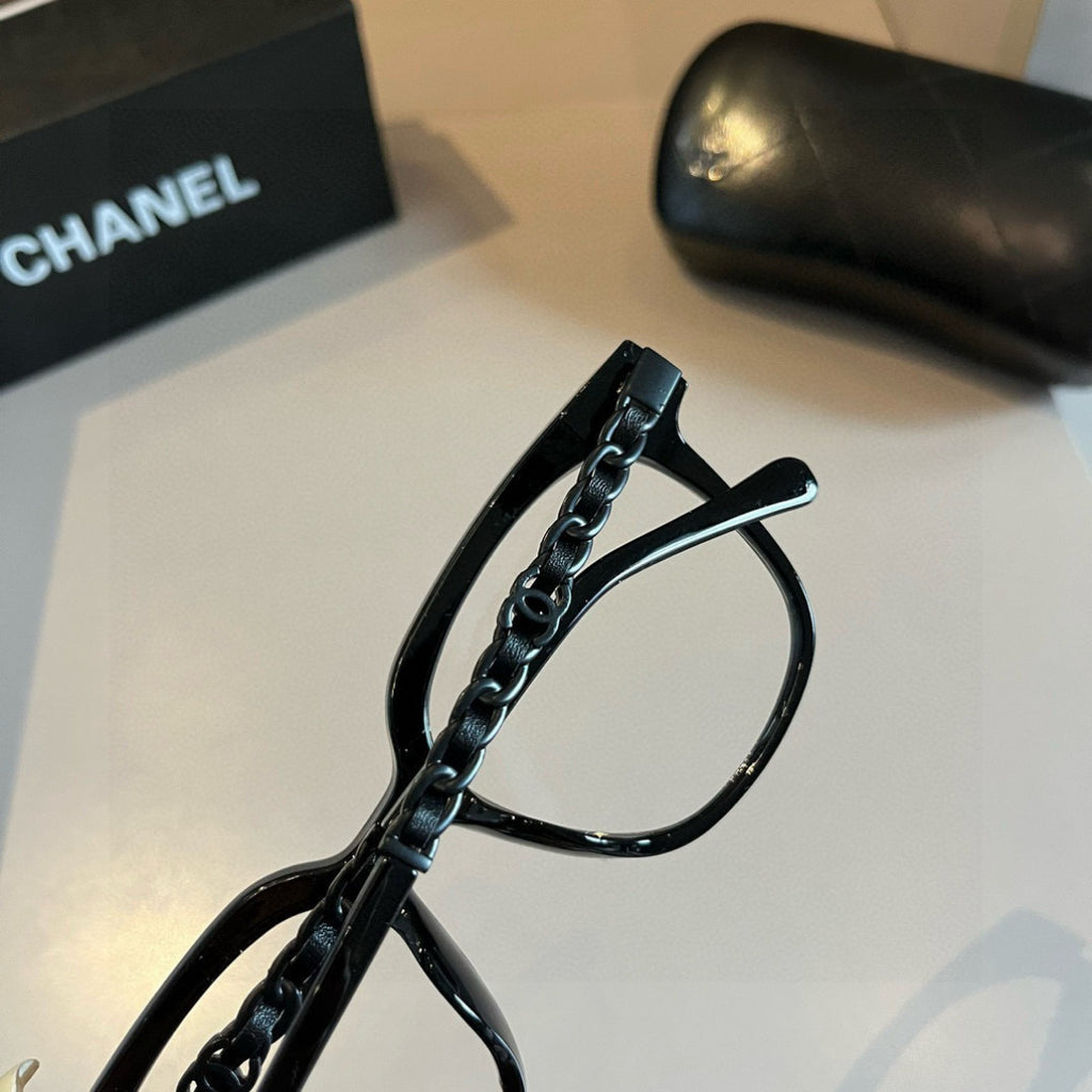 Chanel Oversized Silver Lens Sunglasses for Men & Women - 867042 - detail image 5