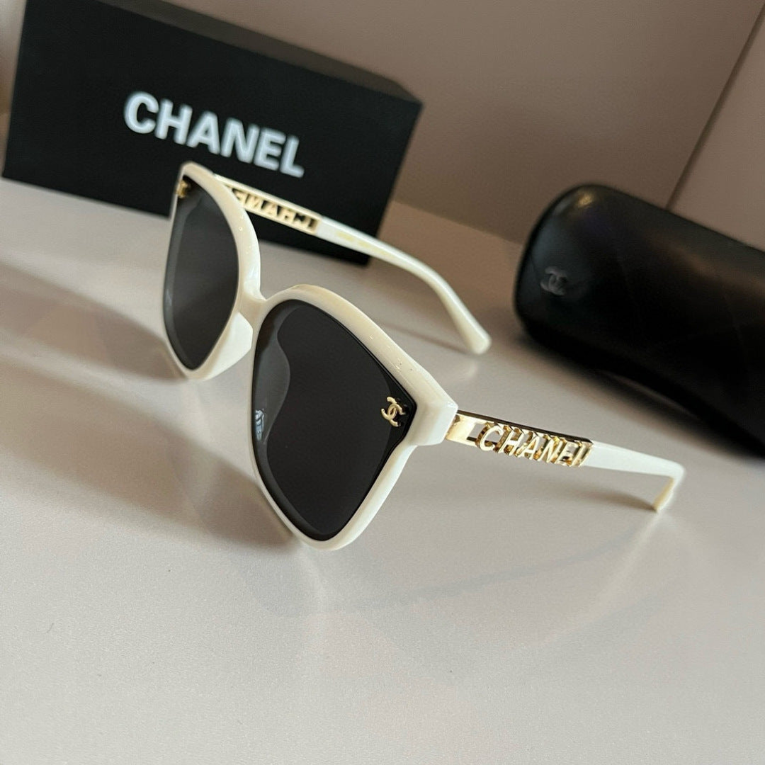 Chanel Oversized Silver Lens Sunglasses for Men & Women - 867049 - detail image 3