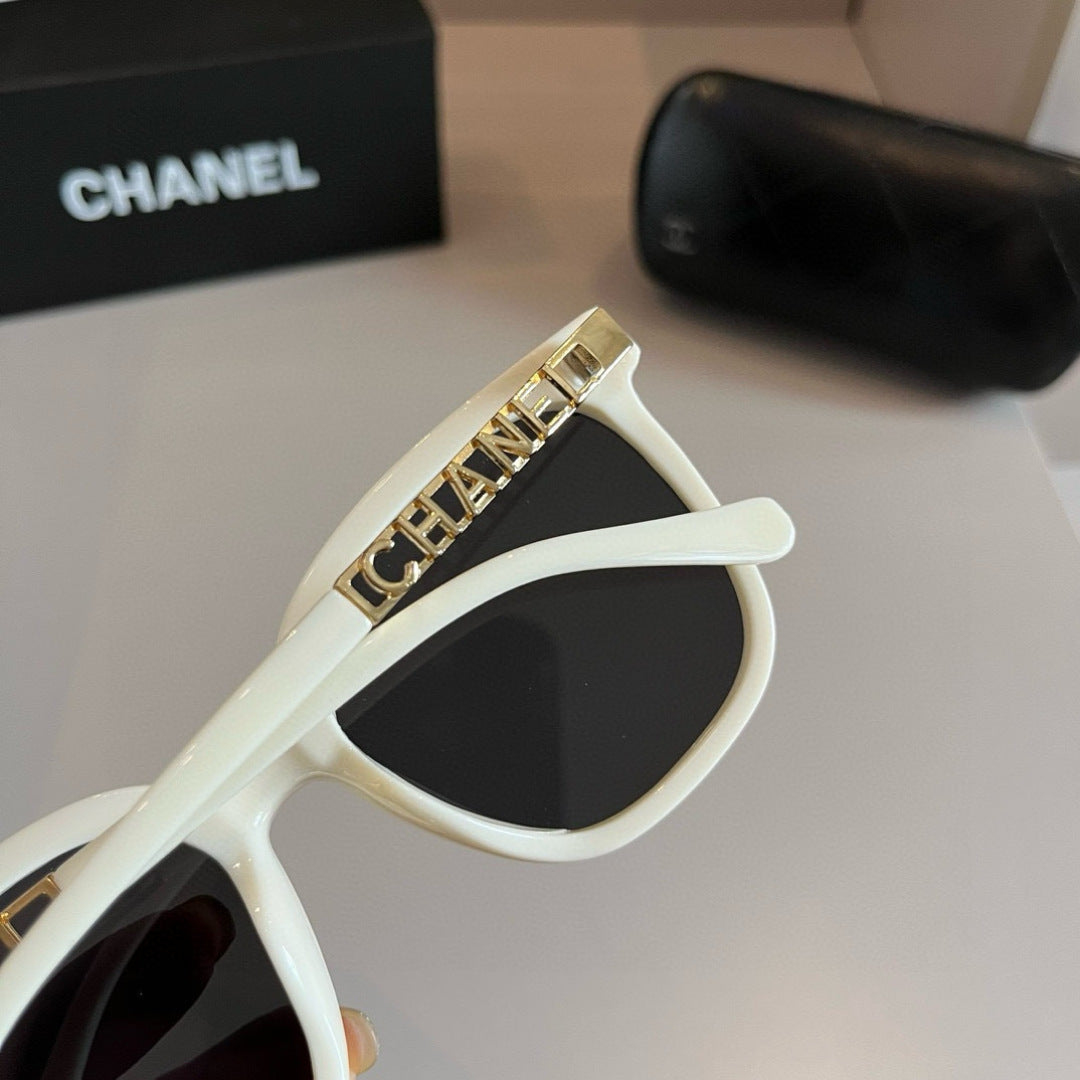 Chanel Oversized Silver Lens Sunglasses for Men & Women - 867049 - detail image 7