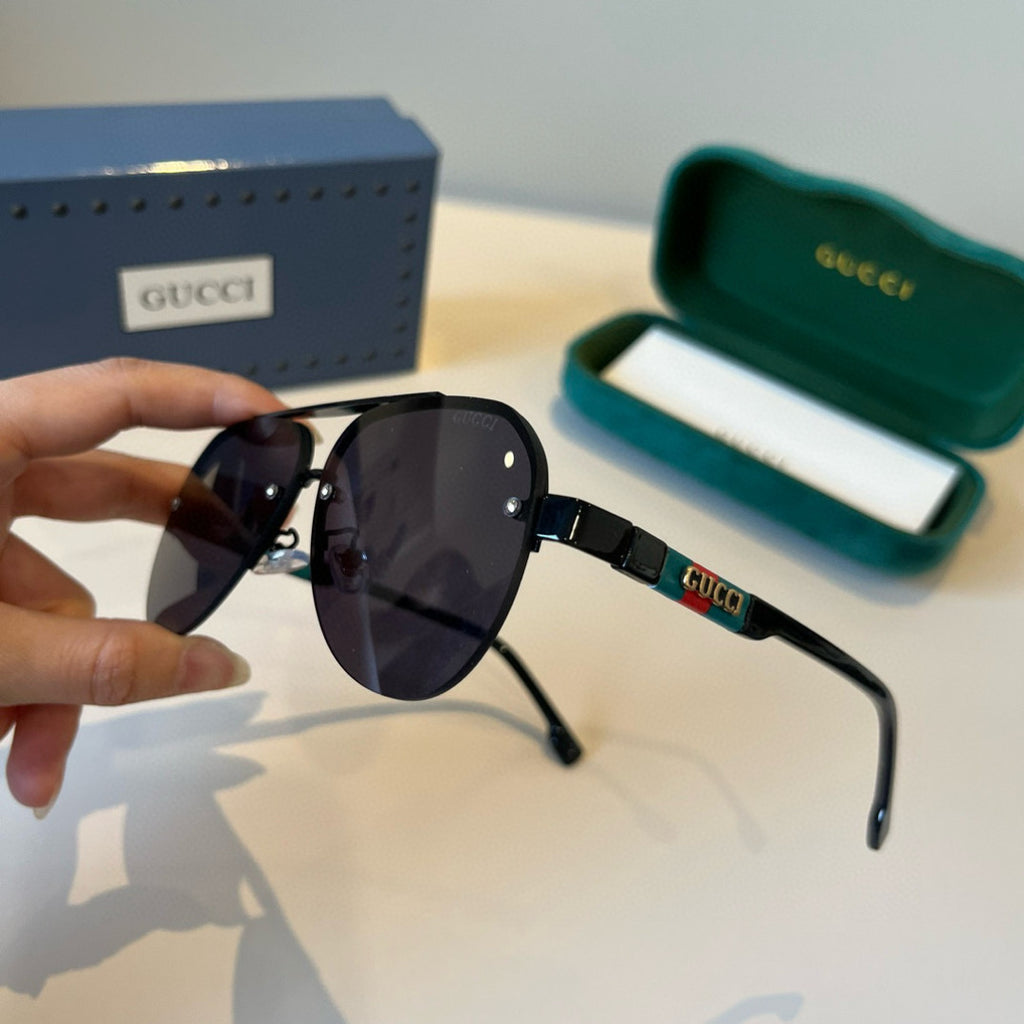 Gucci Polarized Fashion Black Lens Sunglasses for Men - 398317 - detail image 4