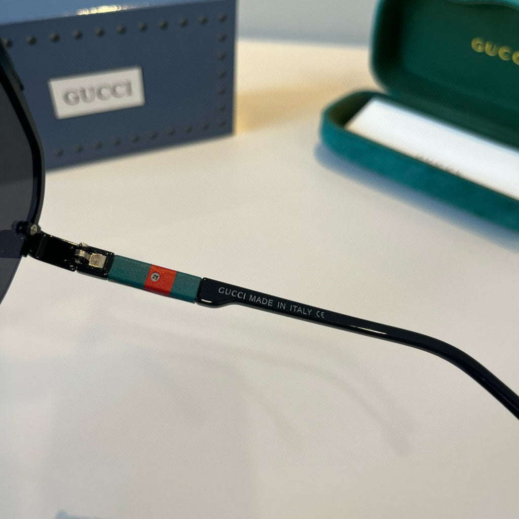 Gucci Polarized Fashion Black Lens Sunglasses for Men - 398317 - detail image 9