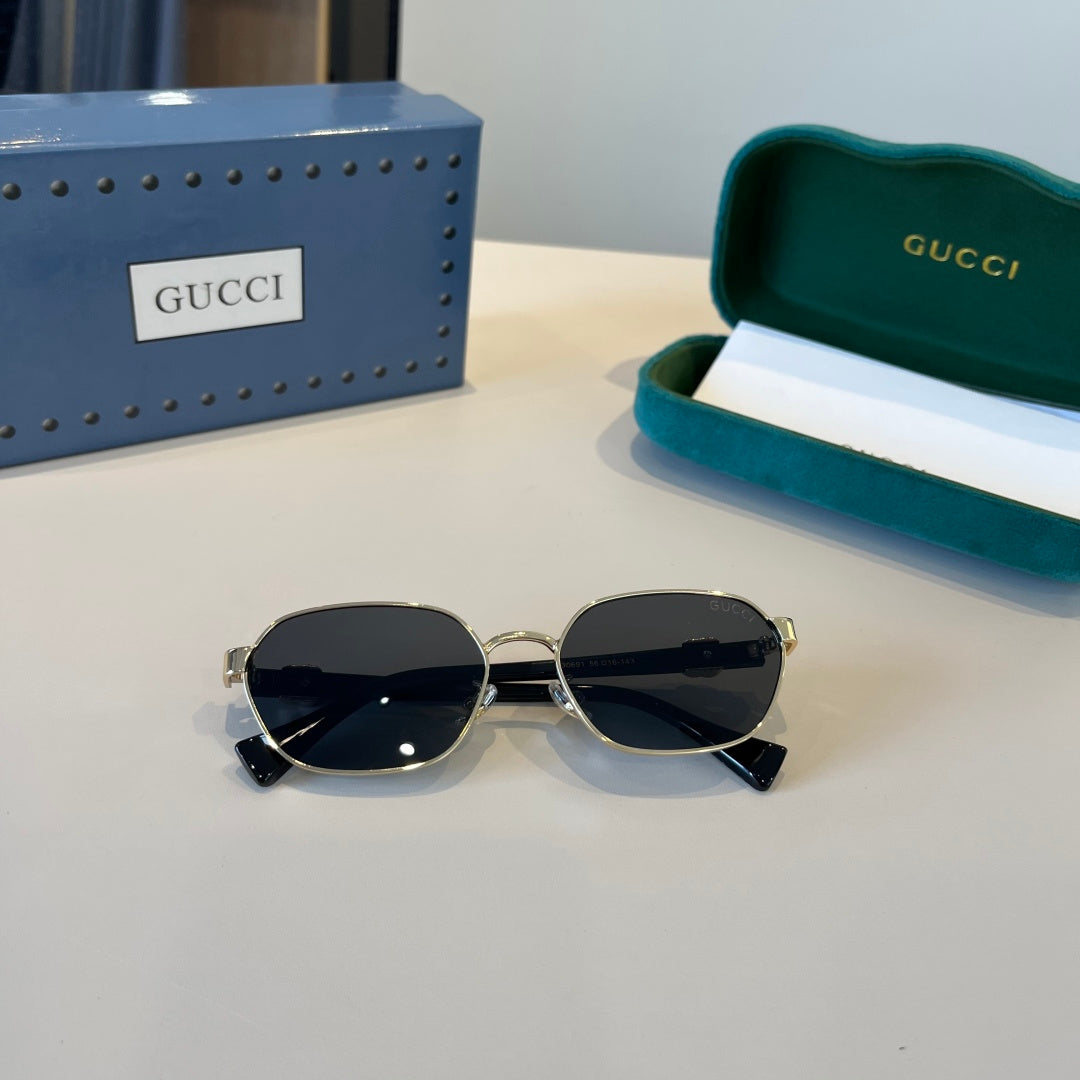 Gucci Polarized Fashion Silver Lens Sunglasses for Men - 381961 - detail image 10