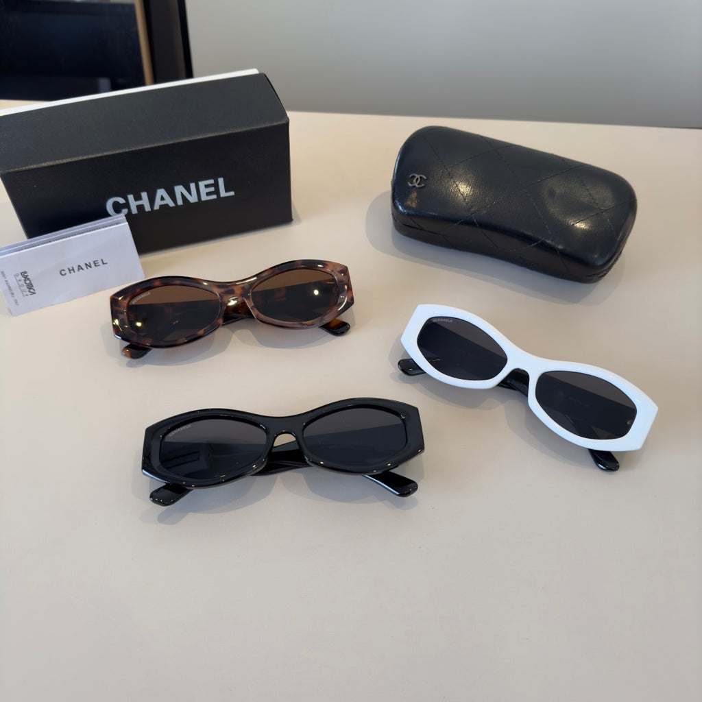Chanel Oversized Silver Lens Sunglasses for Men & Women - 158299 - detail image 11