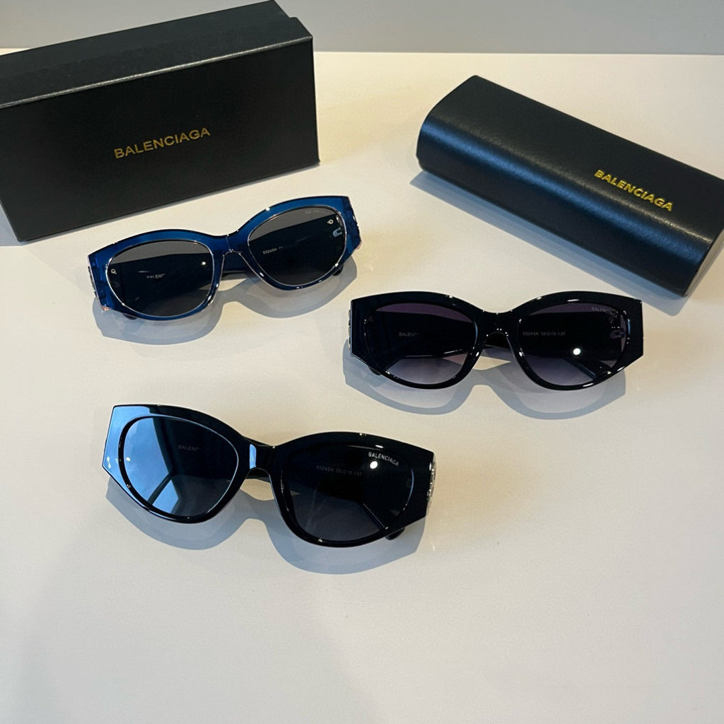 Balenciaga Rectangular Black Lens Sunglasses for Men & Women - 358662 - detail image 12