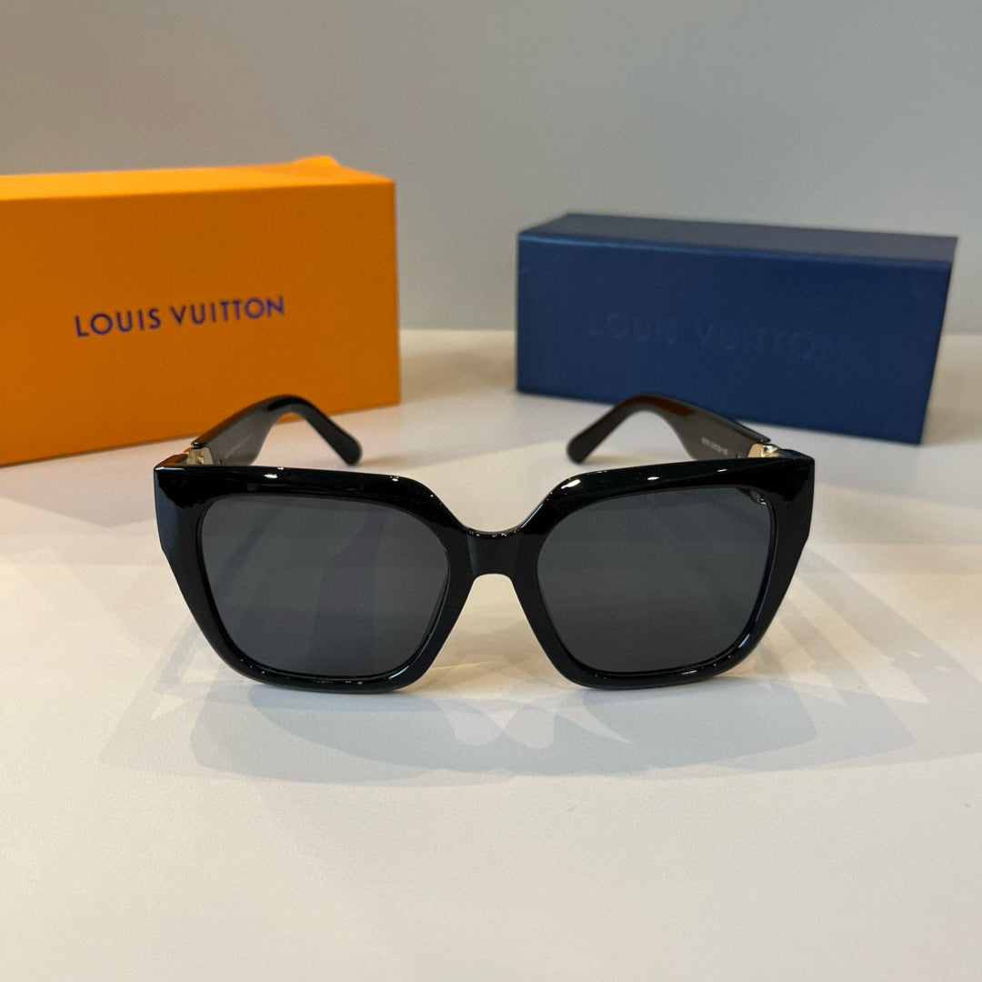 Louis Vuitton Slim Black Lens Sunglasses for Men & Women - 997429 - detail image 2