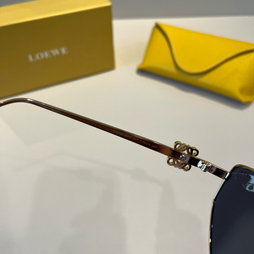 Loewe Fashion Silver Lens Sunglasses for Men & Women - 416397 - detail image 6