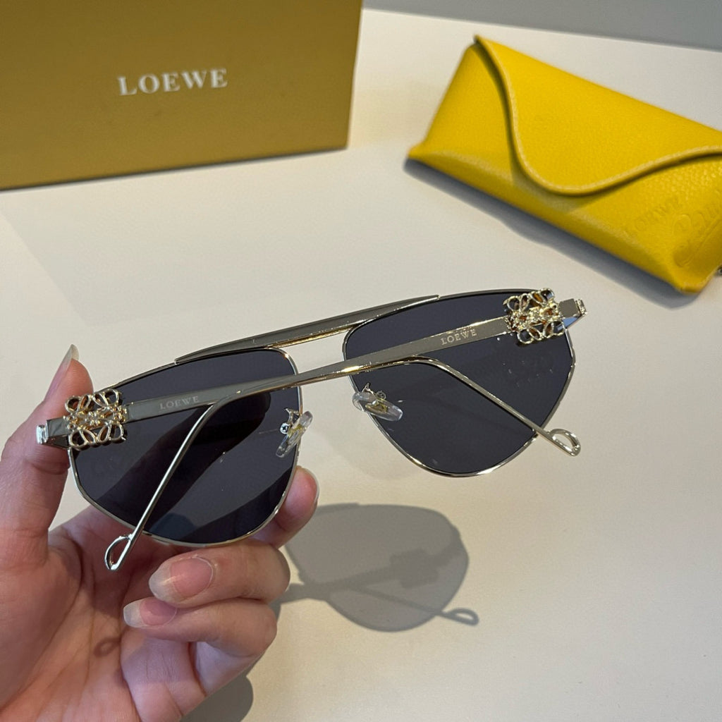 Loewe Fashion Silver Lens Sunglasses for Men & Women - 416397 - detail image 7