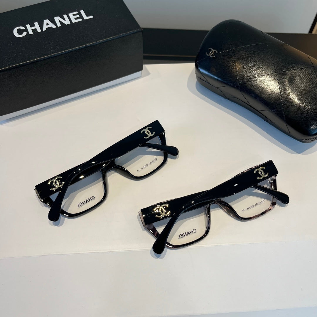 Chanel Oversized Silver Lens Sunglasses for Men & Women - 158347 - detail image 10