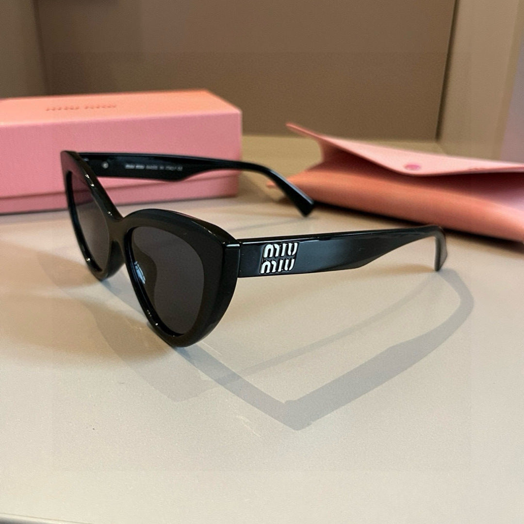 Miu Miu Cat-Eye Gold Lens Sunglasses for Men & Women - 449749 - detail image 4