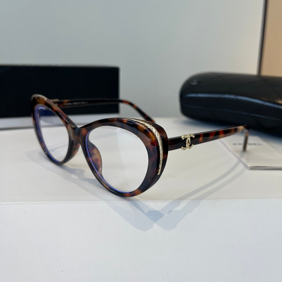 Chanel Cat-Eye Silver Lens Sunglasses for Men & Women - 997758 - detail image 3