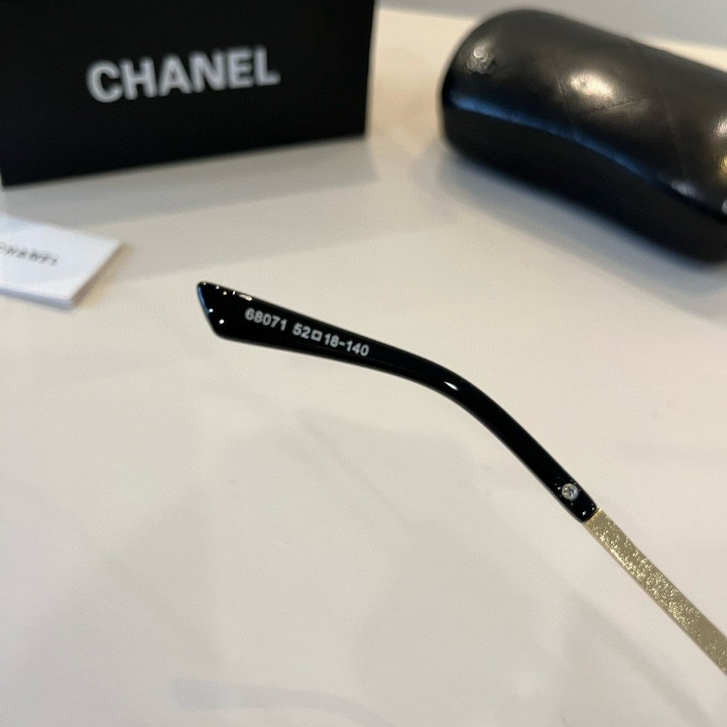 Chanel Oversized Silver Lens Sunglasses for Men & Women - 358024 - detail image 9