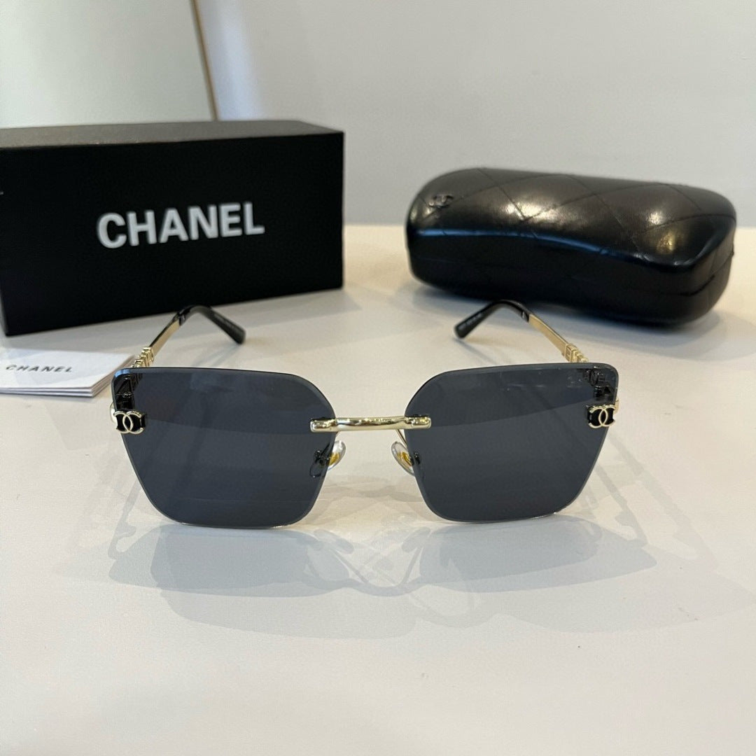Chanel Oversized Silver Lens Sunglasses for Men & Women - 358024 - detail image 2