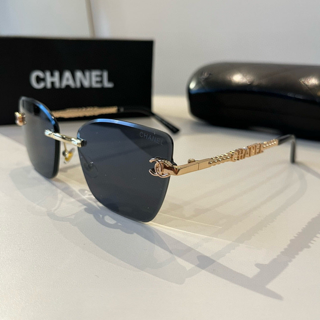 Chanel Oversized Silver Lens Sunglasses for Men & Women - 358026 - detail image 3