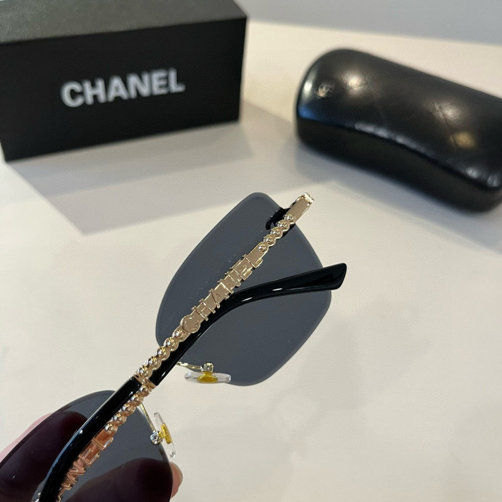 Chanel Oversized Silver Lens Sunglasses for Men & Women - 415216 - detail image 6