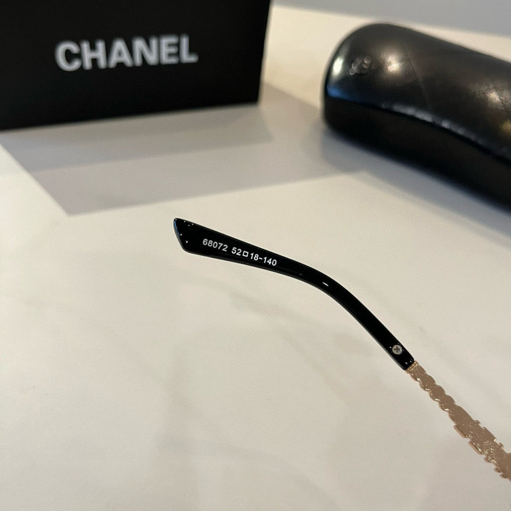Chanel Oversized Silver Lens Sunglasses for Men & Women - 415216 - detail image 9