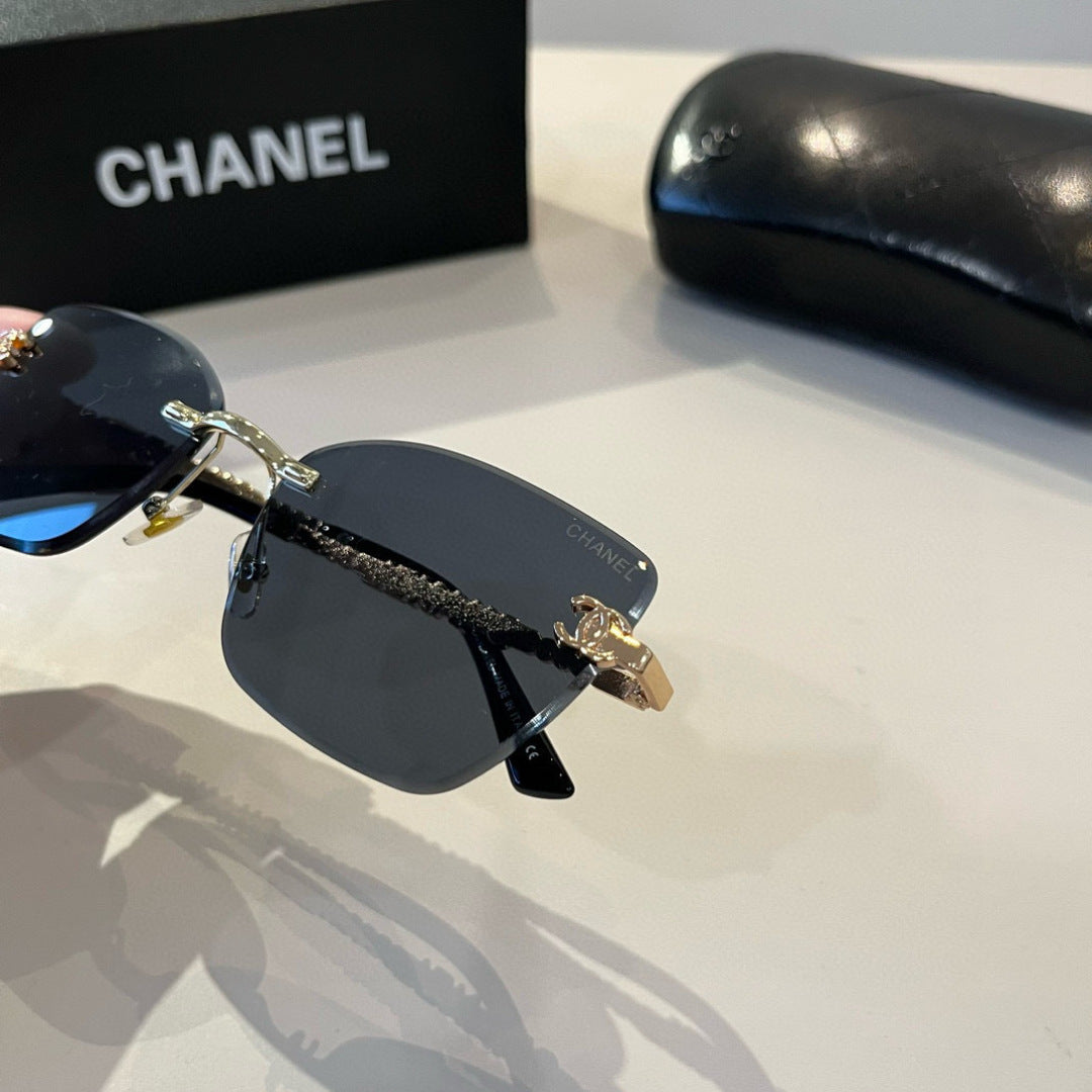 Chanel Oversized Silver Lens Sunglasses for Men & Women - 358026 - detail image 7