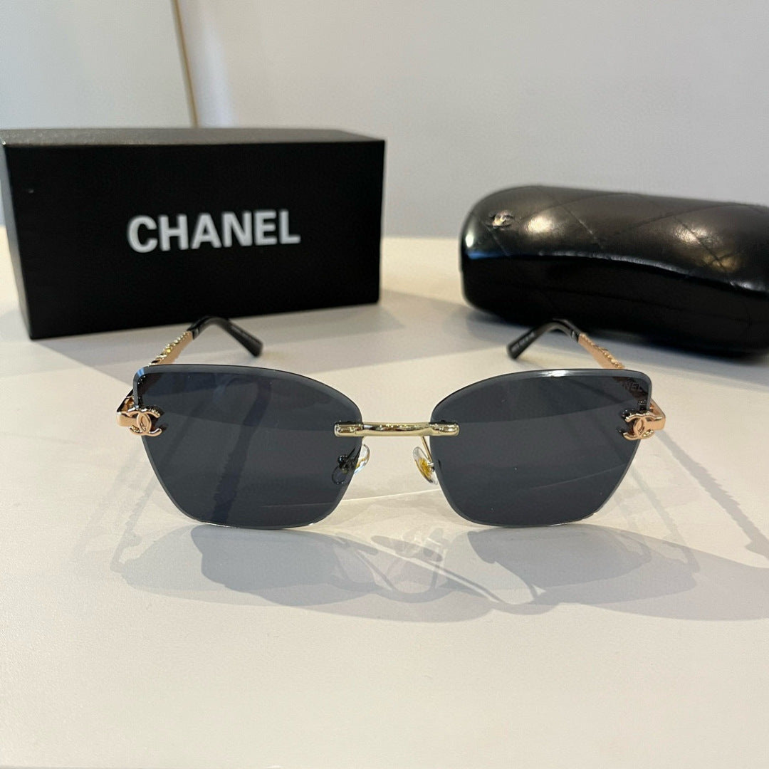Chanel Oversized Silver Lens Sunglasses for Men & Women - 358026 - detail image 2