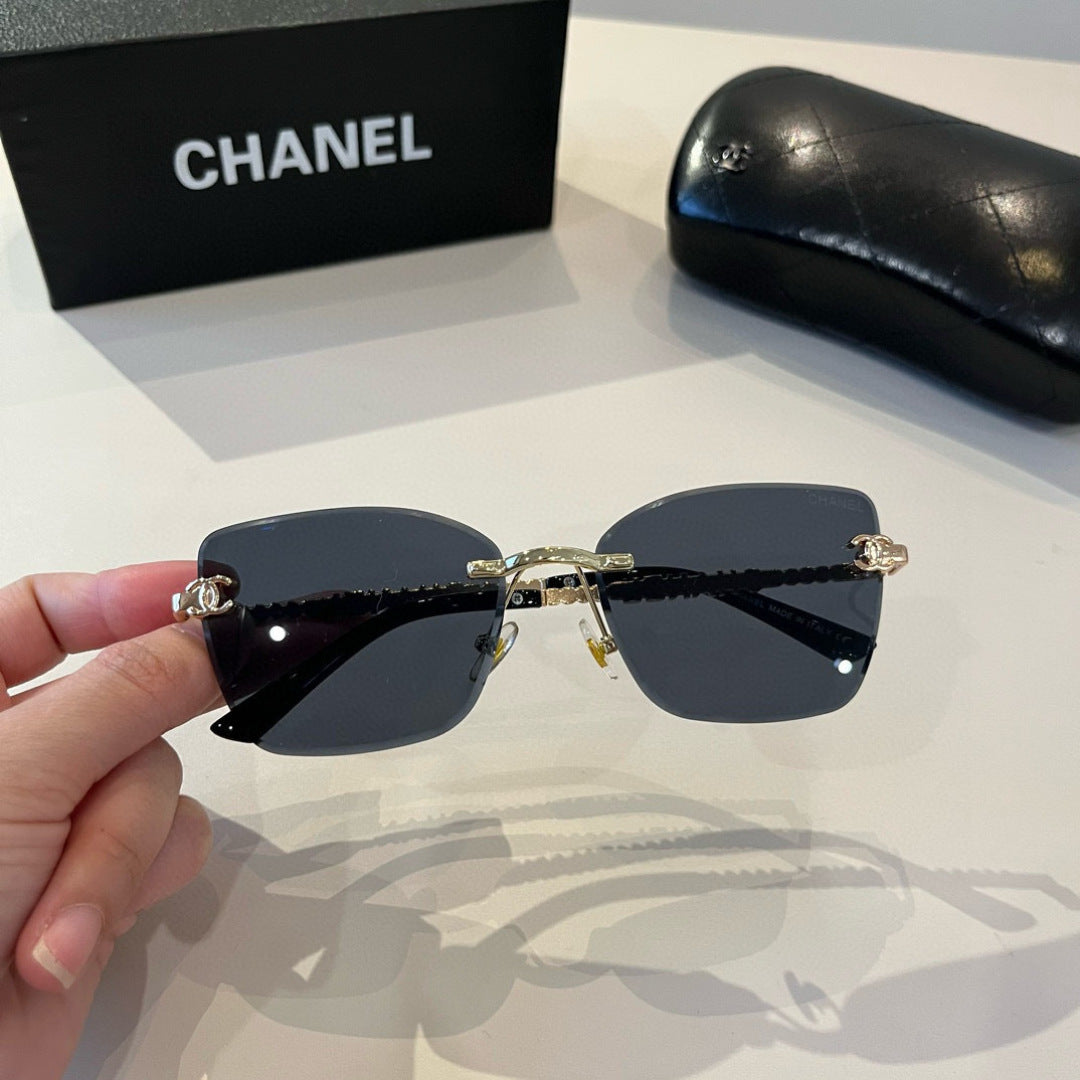 Chanel Oversized Silver Lens Sunglasses for Men & Women - 415216 - detail image 5