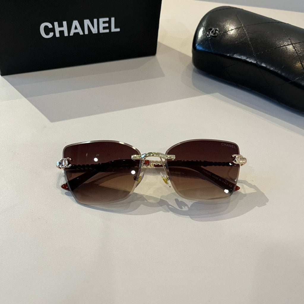 Chanel Oversized Brown Lens Sunglasses for Men & Women - 415217 - detail image 4
