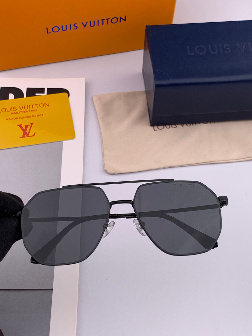 Louis Vuitton L28902 Polarized Aviator Gold Lens Sunglasses for Men