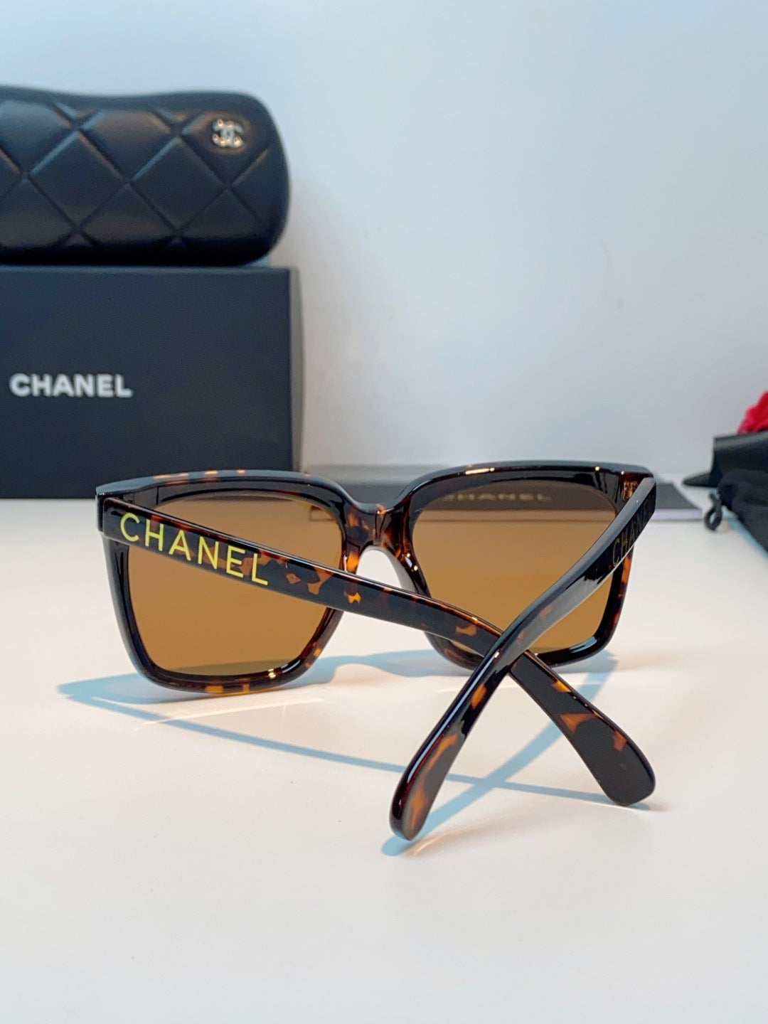 Chanel Polarized Oversized Brown Lens Sunglasses for Men & Women - 997744 - detail image 3