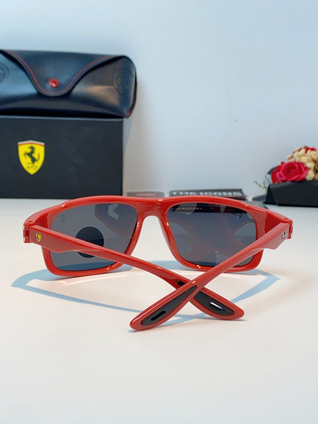 Ray-Ban RB4364 Polarized Fashion Red Lens Sunglasses for Men & Women - detail image 3