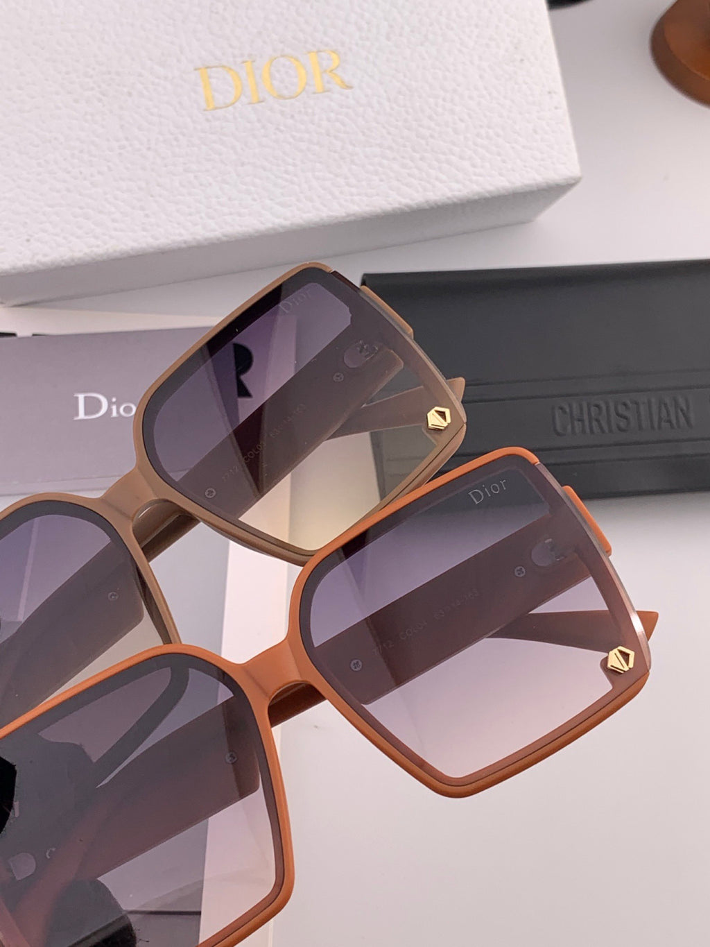 Dior CD1277 Polarized Square Red Lens Sunglasses for Women - 997988 - detail image 4