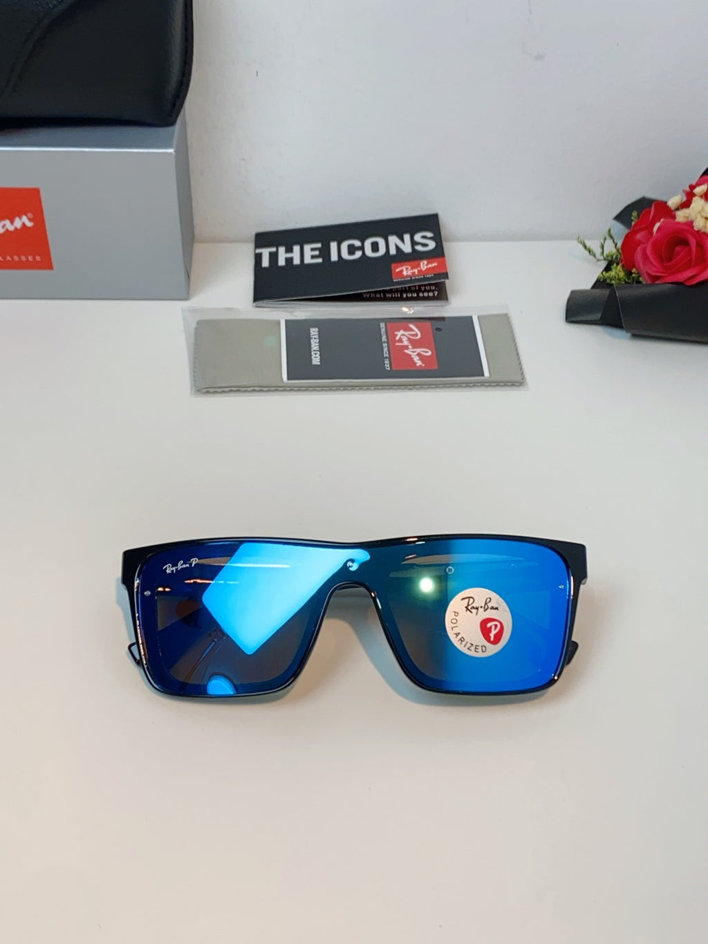 Ray-Ban RB8957 Polarized Oversized Blue Lens Sunglasses for Men & Women - detail image 9