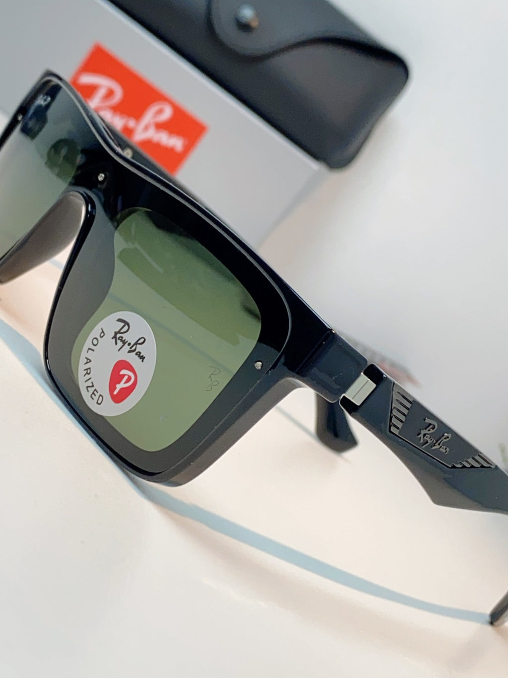 Ray-Ban RB8957 Polarized Oversized Green Lens Sunglasses for Men & Women - detail image 7