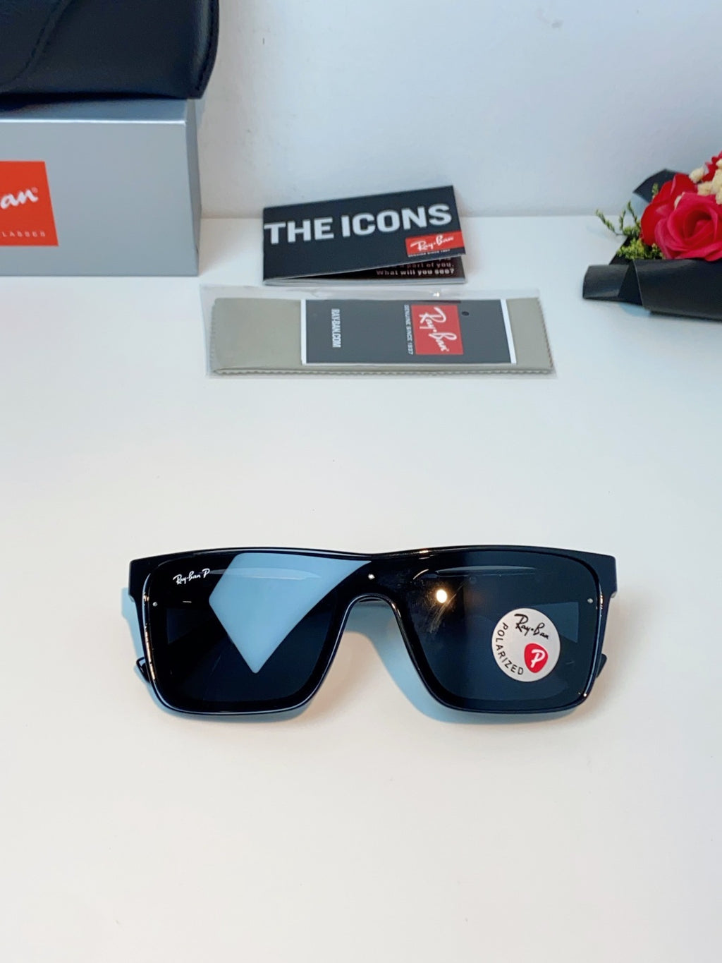 Ray-Ban RB8957 Polarized Oversized Black Lens Sunglasses for Men & Women - detail image 9
